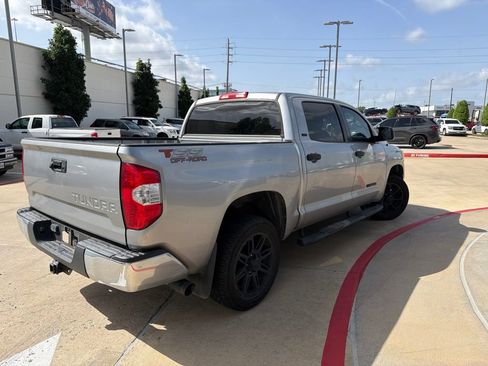 Used 2019 Toyota Tundra SR5 w/ SR5 Upgrade Package RWD image 2