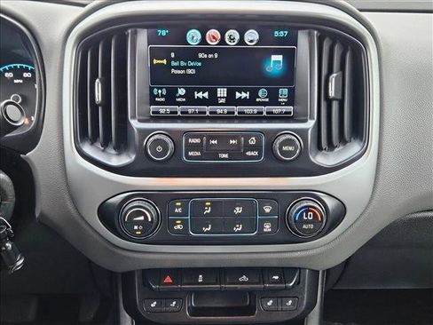 Used 2016 Chevrolet Colorado LT w/ Luxury Package, Chrome AWD/4WD image 13