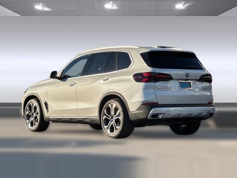 New 2026 BMW X5 xDrive50e AWD/4WD image 3