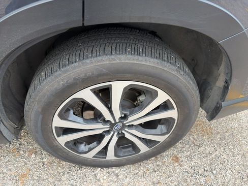 Used 2022 Subaru Forester Limited image 24