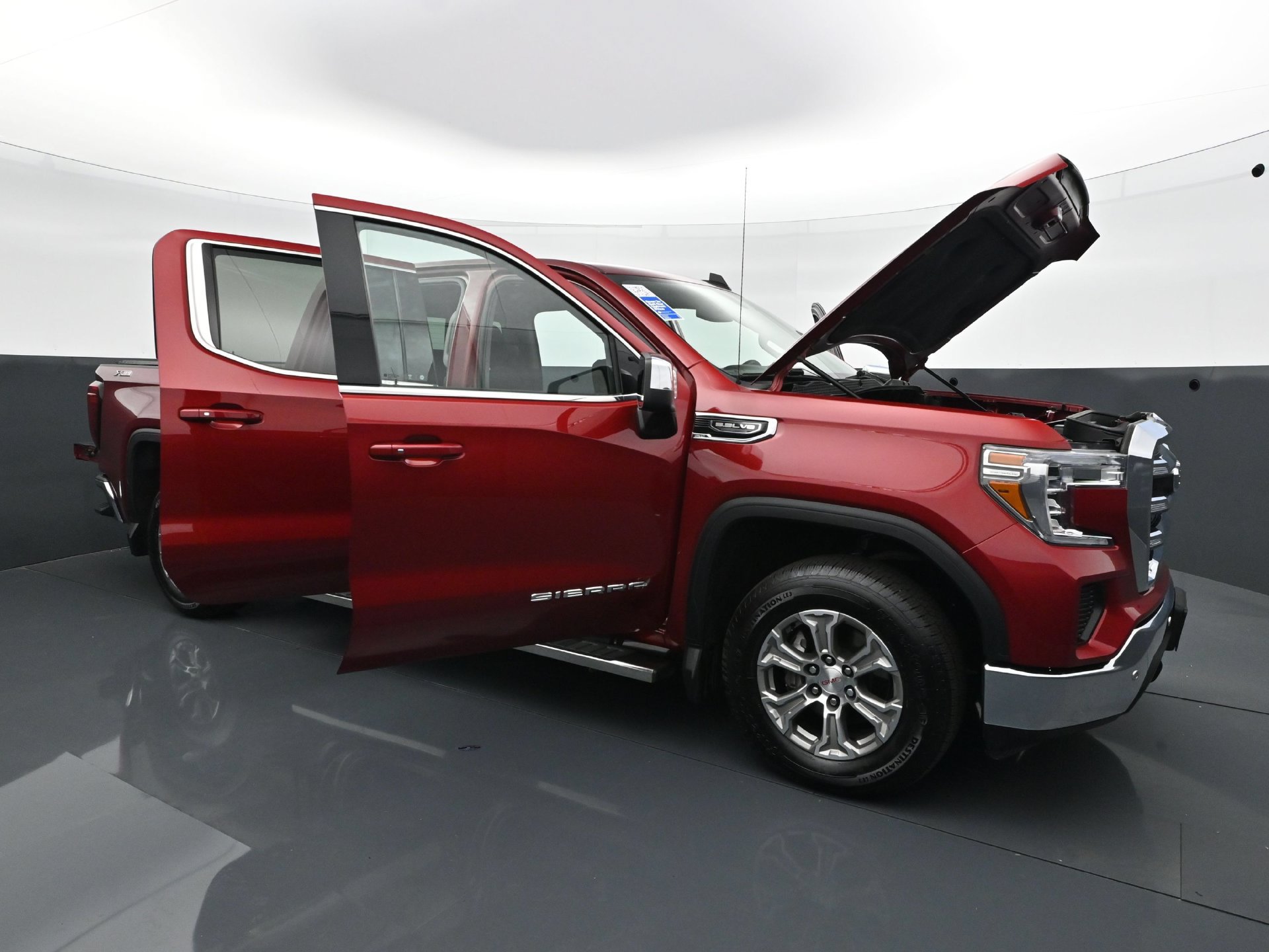 Used 2020 GMC Sierra 1500 SLE w/ SLE Value Package AWD/4WD image 37