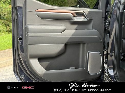 Used 2025 GMC Sierra 1500 Denali w/ Denali Reserve Package AWD/4WD image 23