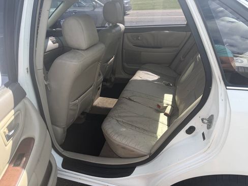 Used 2004 Toyota Avalon XLS FWD image 9