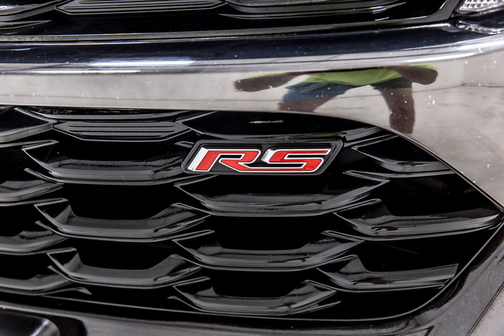 Used 2024 Chevrolet Trax RS w/ Sunroof Package FWD image 9