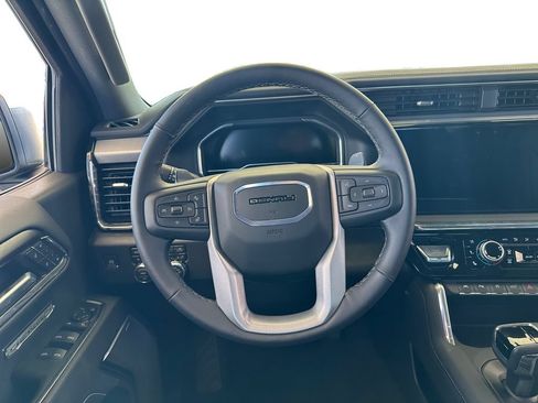 Used 2025 GMC Sierra 1500 Denali AWD/4WD image 4