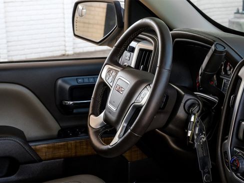 Used 2017 GMC Sierra 1500 SLT image 11