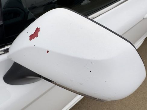 Used 2024 Toyota Camry SE image 9