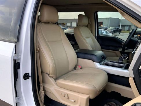 Used 2015 Ford F150 Lariat image 8