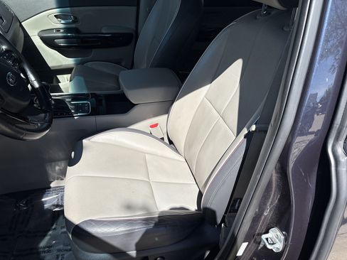 Used 2015 Kia Sedona SX FWD image 14