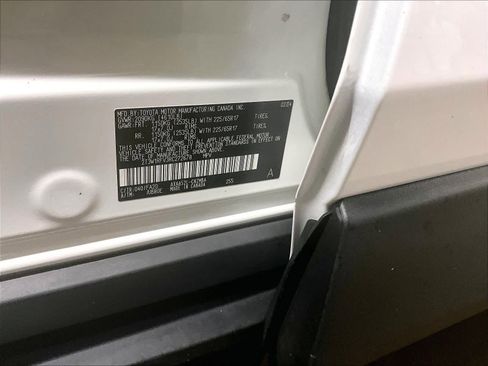 Certified 2024 Toyota RAV4 XLE image 34