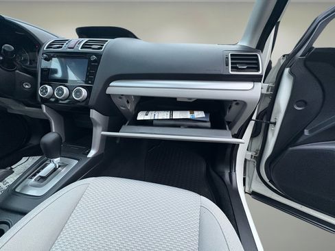 Used 2016 Subaru Forester 2.5i Premium image 34