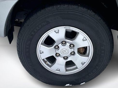 Used 2014 Toyota Tacoma 4x4 Double Cab image 32