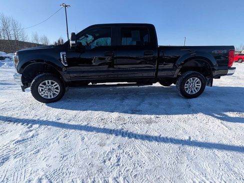 Used 2018 Ford F250 XL w/ STX Appearance Package image 8