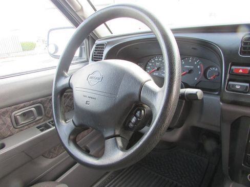 Used 2000 Nissan Xterra XE RWD image 35