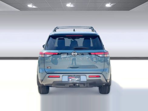 New 2026 Nissan Pathfinder Platinum image 10