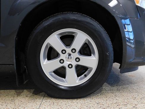 Used 2011 Dodge Grand Caravan SXT image 86