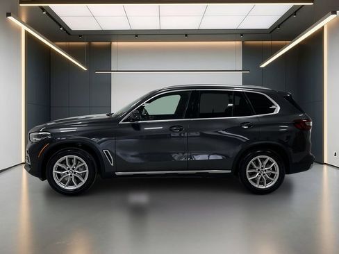 Used 2021 BMW X5 xDrive40i w/ Premium Package AWD/4WD image 2