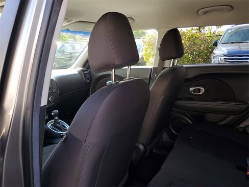 Used 2017 Kia Soul image 14