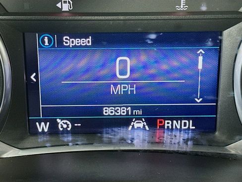 Used 2020 Chevrolet Equinox LT w/ Driver Convenience Package image 15