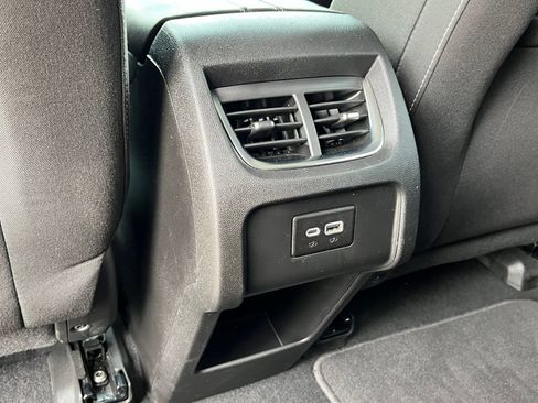 Used 2025 Chevrolet Blazer LT AWD/4WD image 33