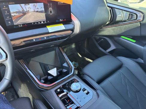 Used 2025 BMW X3 xDrive30i w/ Convenience Package image 23