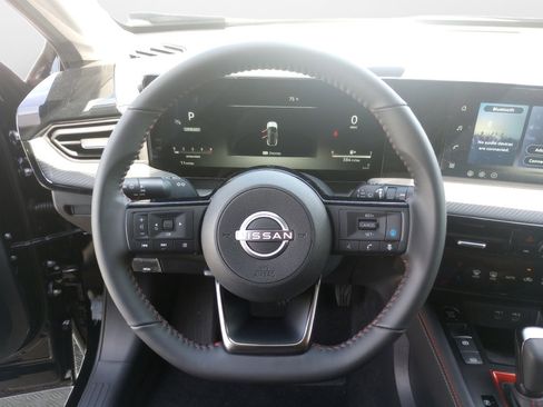 New 2026 Nissan Kicks SR image 10