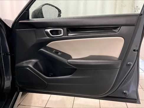 Used 2024 Honda Civic Touring image 12