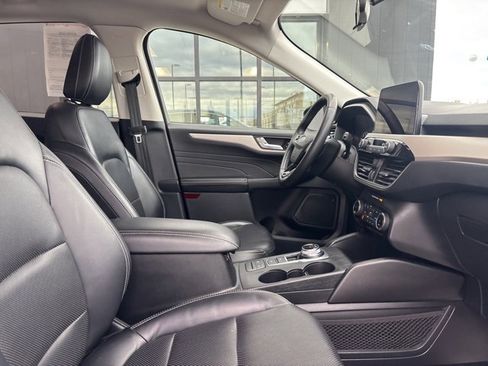 Used 2022 Ford Escape SEL image 13