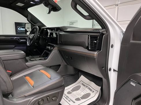 Used 2024 GMC Sierra 3500 AT4 w/ AT4 Premium Plus Package AWD/4WD image 57
