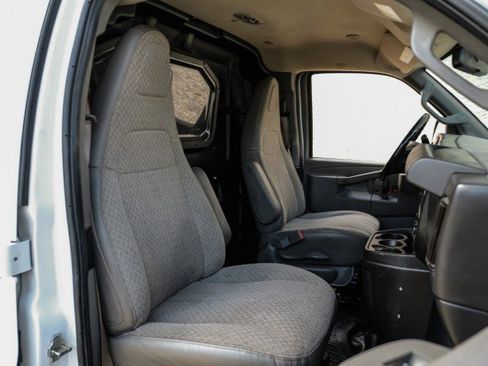 Used 2020 Chevrolet Express 2500 w/ Driver Convenience Package image 26