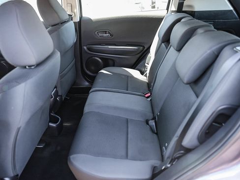 Certified 2022 Honda HR-V LX image 7