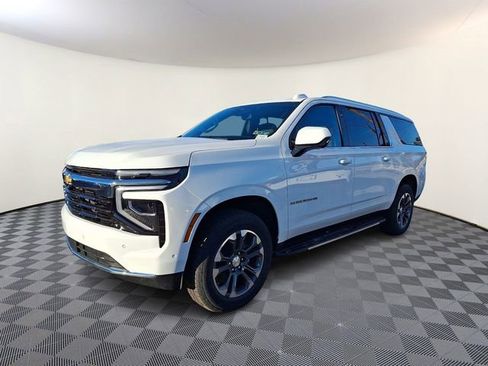 New 2026 Chevrolet Suburban LS w/ Max Trailering Package image 2