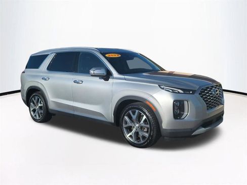 Used 2022 Hyundai Palisade SEL w/ Convenience Package image 2