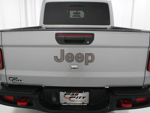 Used 2020 Jeep Gladiator Rubicon AWD/4WD image 8