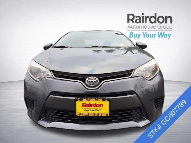 Used 2016 Toyota Corolla LE FWD image 2
