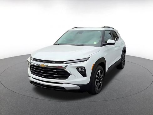 Used 2025 Chevrolet TrailBlazer LT FWD image 8