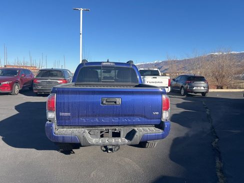 Used 2023 Toyota Tacoma TRD Sport image 5