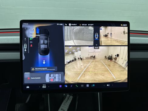 Used 2026 Tesla Model Y 2WD image 25