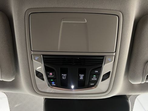 New 2026 Acura RDX SH-AWD w/ Advance Package image 9