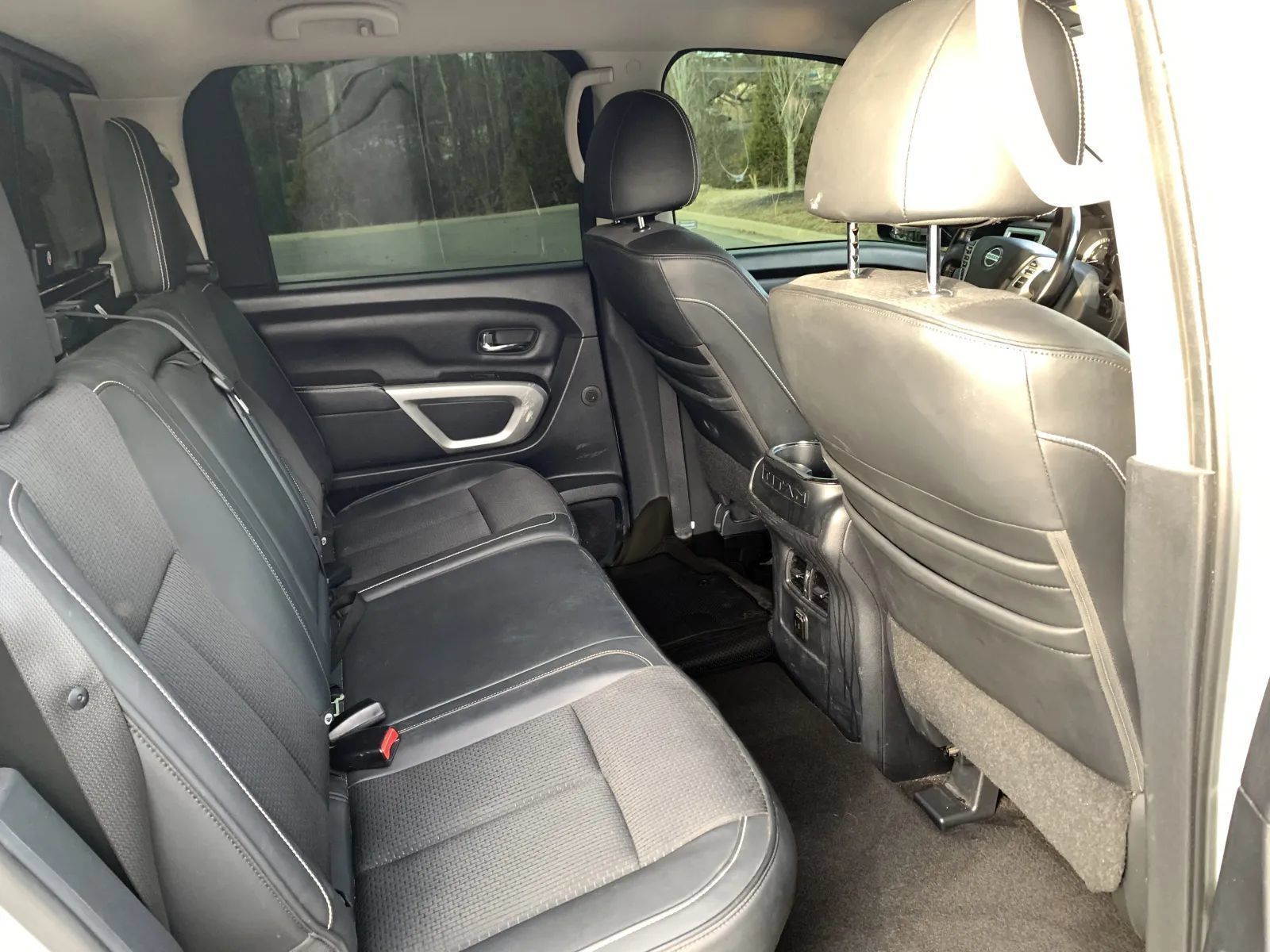Used 2018 Nissan Titan PRO-4X w/ Pro-4x Utility Package AWD/4WD image 34