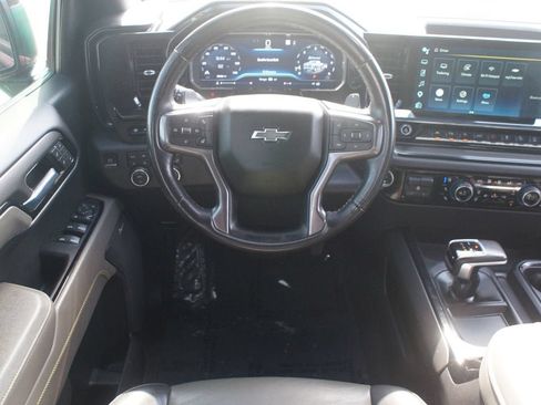 Used 2022 Chevrolet Silverado 1500 ZR2 AWD/4WD image 5