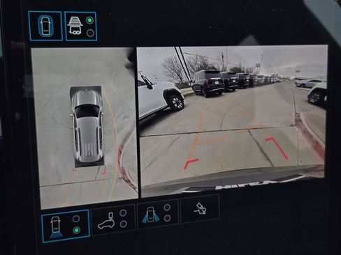 New 2026 GMC Acadia AT4 w/ Luxury Package image 8