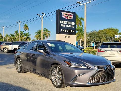 Used 2019 Lexus ES 350 w/ Luxury Package image 22