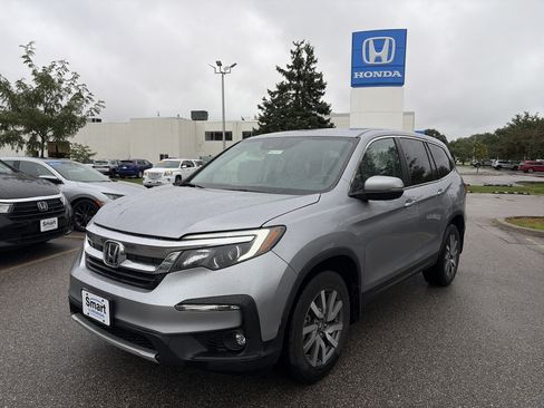 Used 2019 Honda Pilot EX image 1