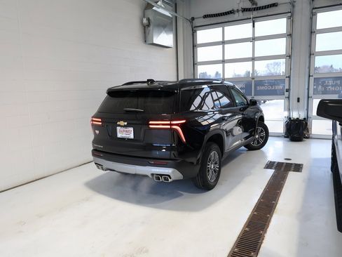 New 2026 Chevrolet Traverse LT w/ Enhanced Driving Package image 40