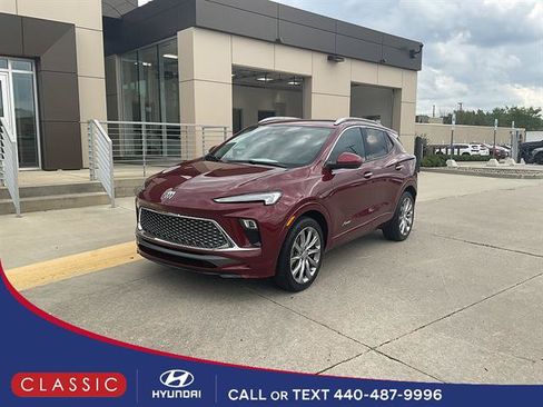 Used 2024 Buick Encore GX Avenir w/ Avenir Convenience Package FWD image 1