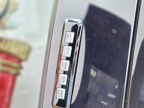 Used 2022 Ford F150 Raptor w/ Equipment Group 801A High image 21