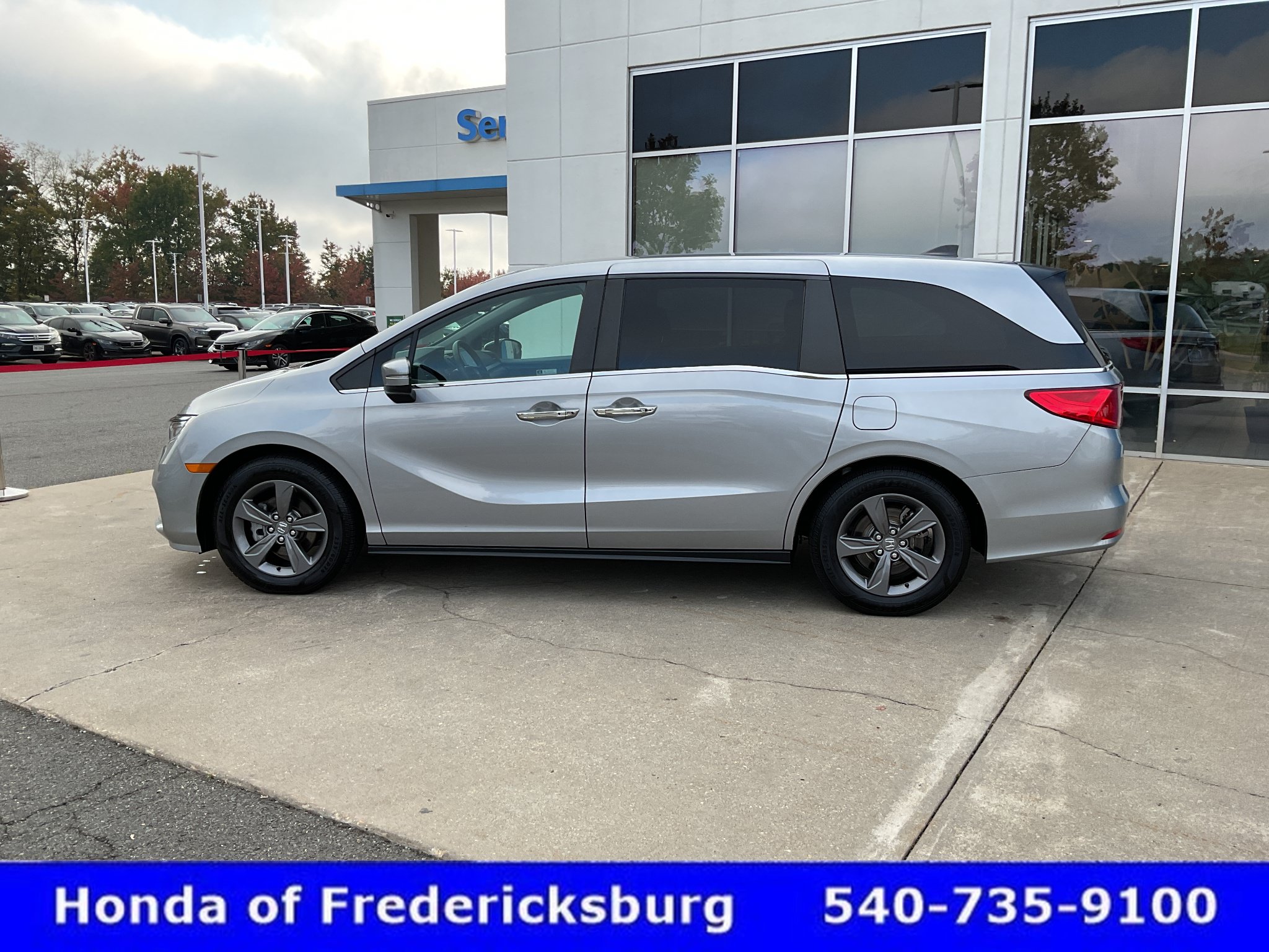 Certified 2022 Honda Odyssey EX image 3