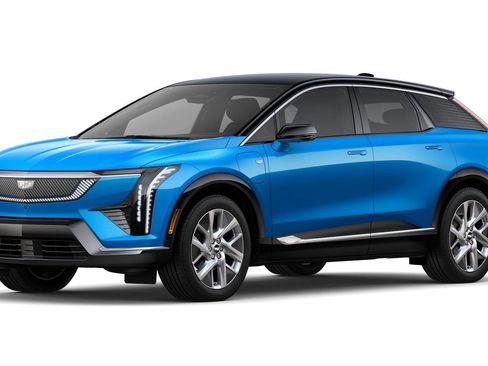 New 2025 Cadillac Optiq Luxury 1 image 1