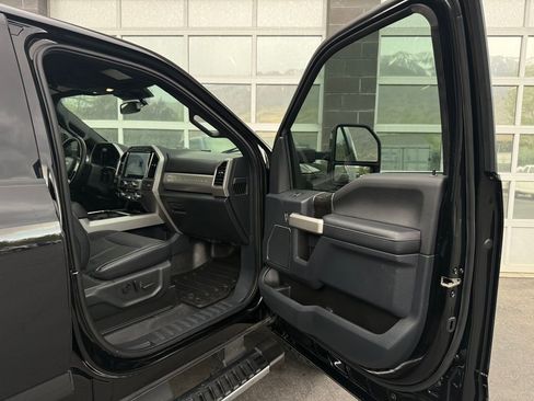 Used 2022 Ford F350 Lariat w/ Lariat Ultimate Package AWD/4WD image 21